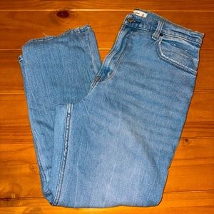 A&F Ultra High Rise Ankle Straight Jeans